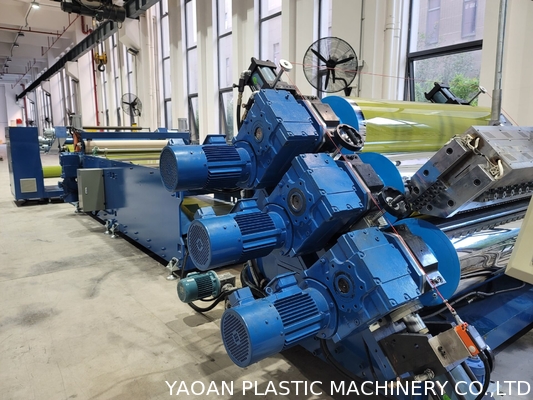 Máquina plástica certificada CE 500kg/H 100rpm de la protuberancia del PLC de la hoja