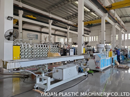 PLC plástico 120kw 150m m de la máquina de la protuberancia del tubo del PVC de la manguera de jardín