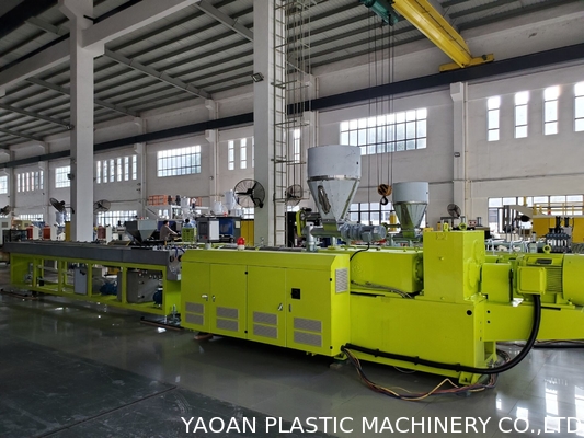 16-32m m máquina plástica de la protuberancia del tubo del conducto eléctrico del PVC de 4 cavidades, cadena de producción del tubo del PVC